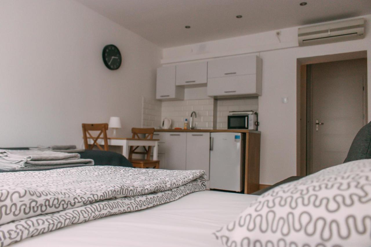 Pokoje Goscinne Przy Ogrodzie Staromiejskim Wrocław Extérieur photo