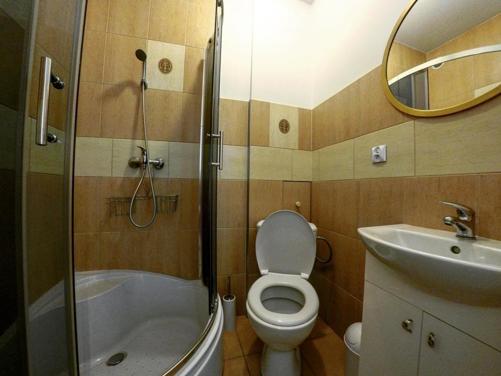 Pokoje Goscinne Przy Ogrodzie Staromiejskim Wrocław Extérieur photo
