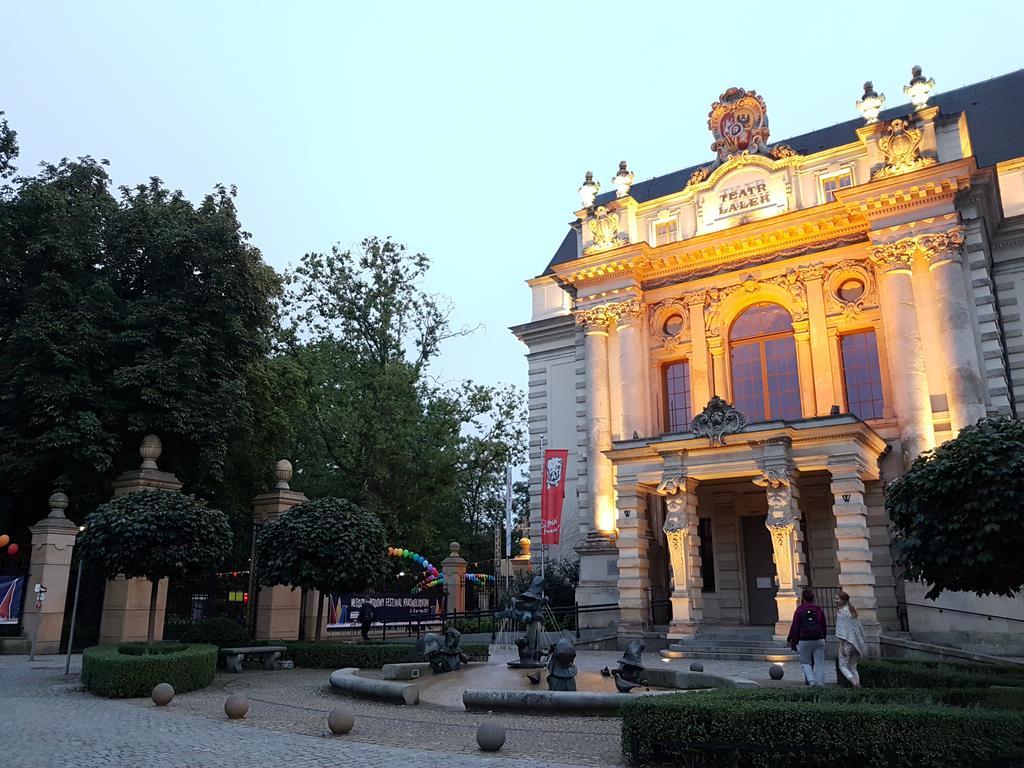 Pokoje Goscinne Przy Ogrodzie Staromiejskim Wrocław Extérieur photo